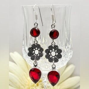 GARNET EARRINGS